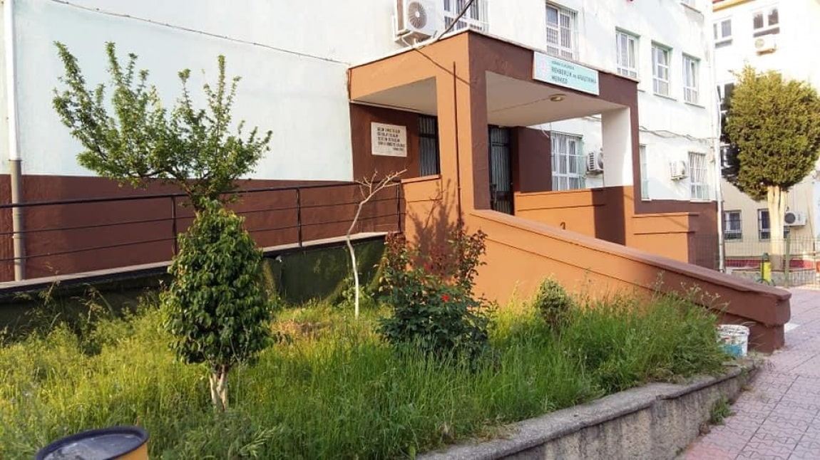 SÖZÜN TÜKENDİĞİ YERDEYİZ